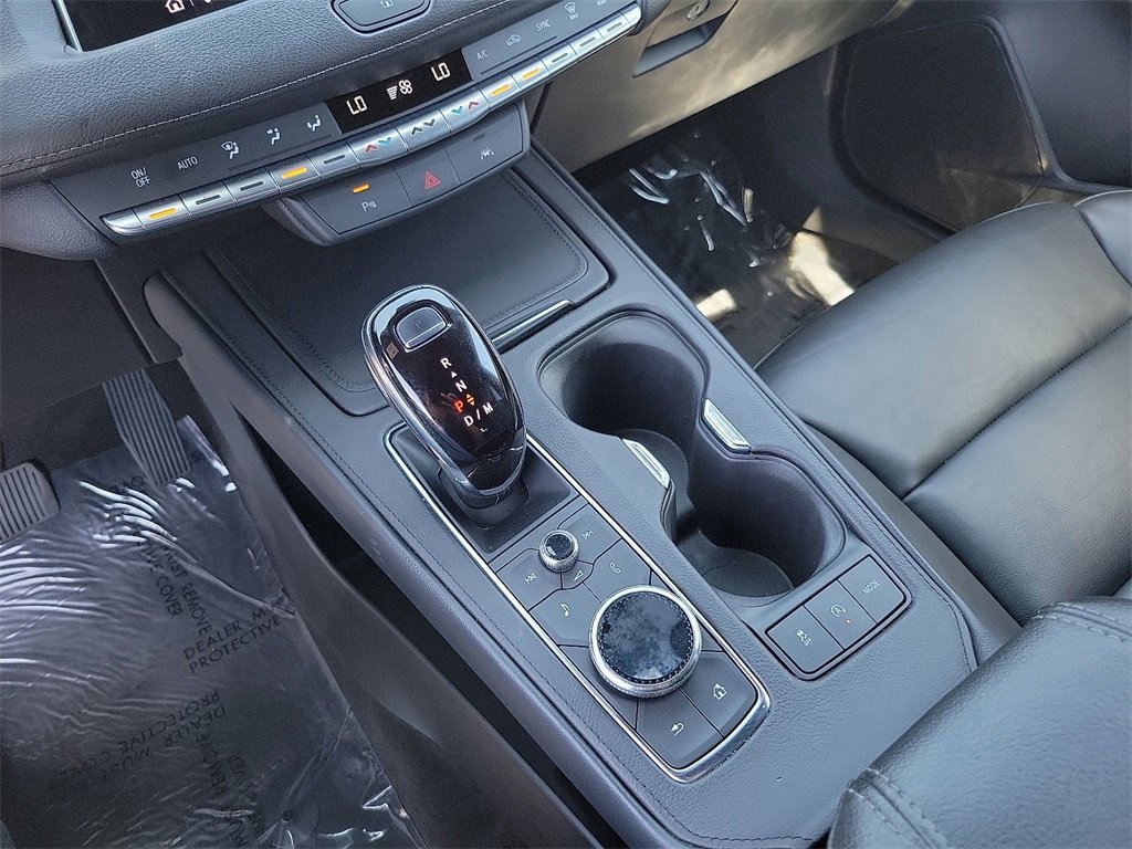 Used 2023 Cadillac XT4 Premium Luxury image 13