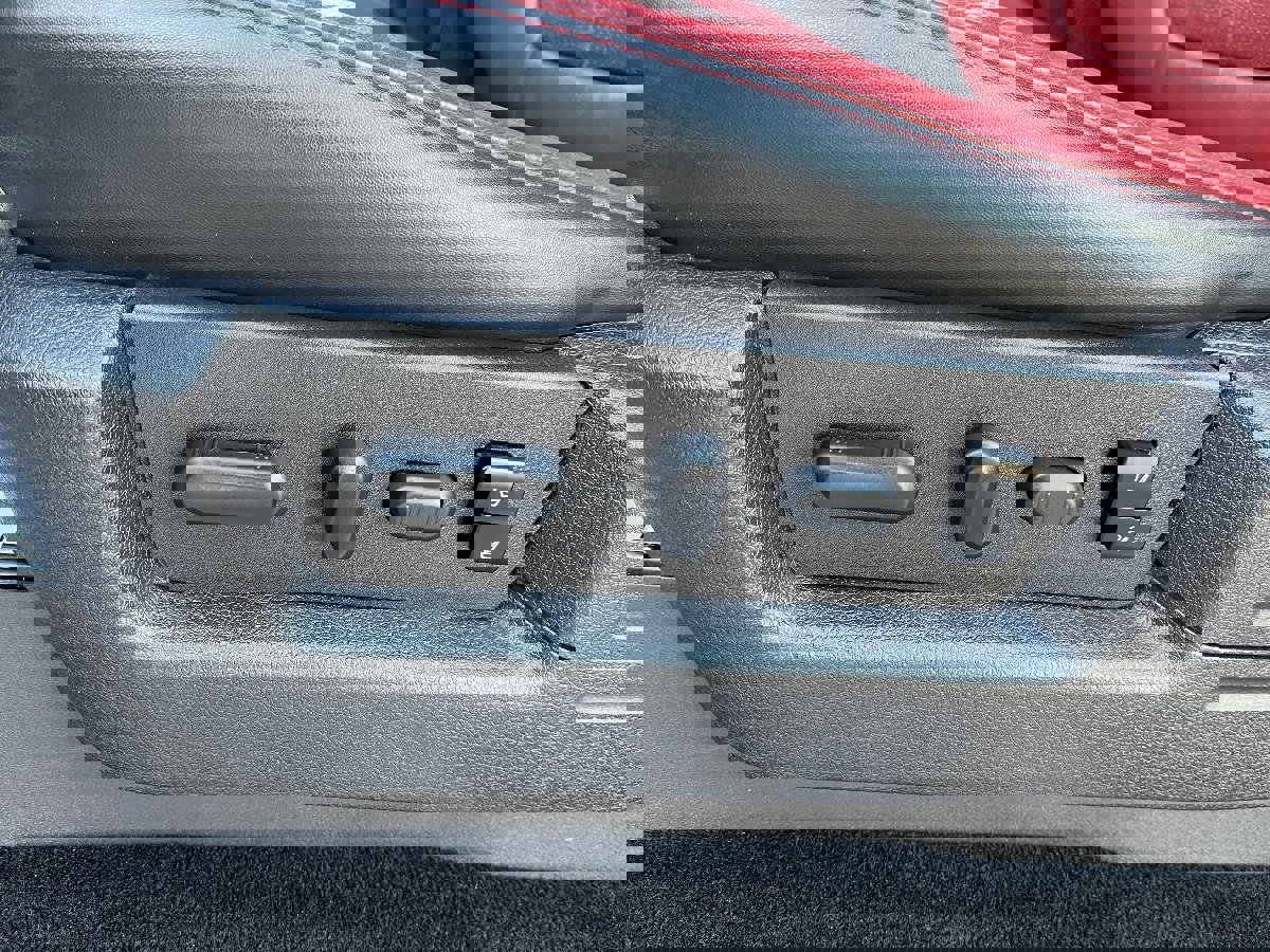 Used 2013 Ford F150 Limited image 29