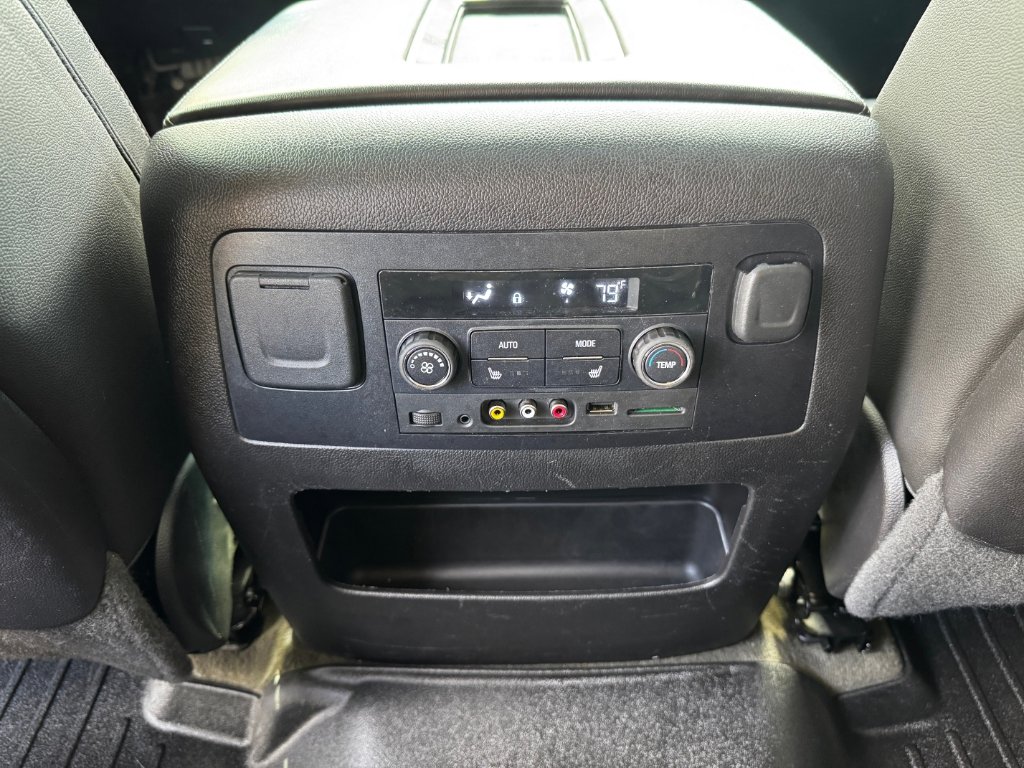 Used 2015 Chevrolet Tahoe LTZ AWD/4WD image 21