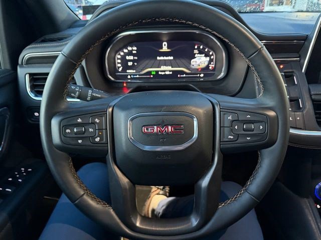 Used 2024 GMC Yukon AT4 image 15