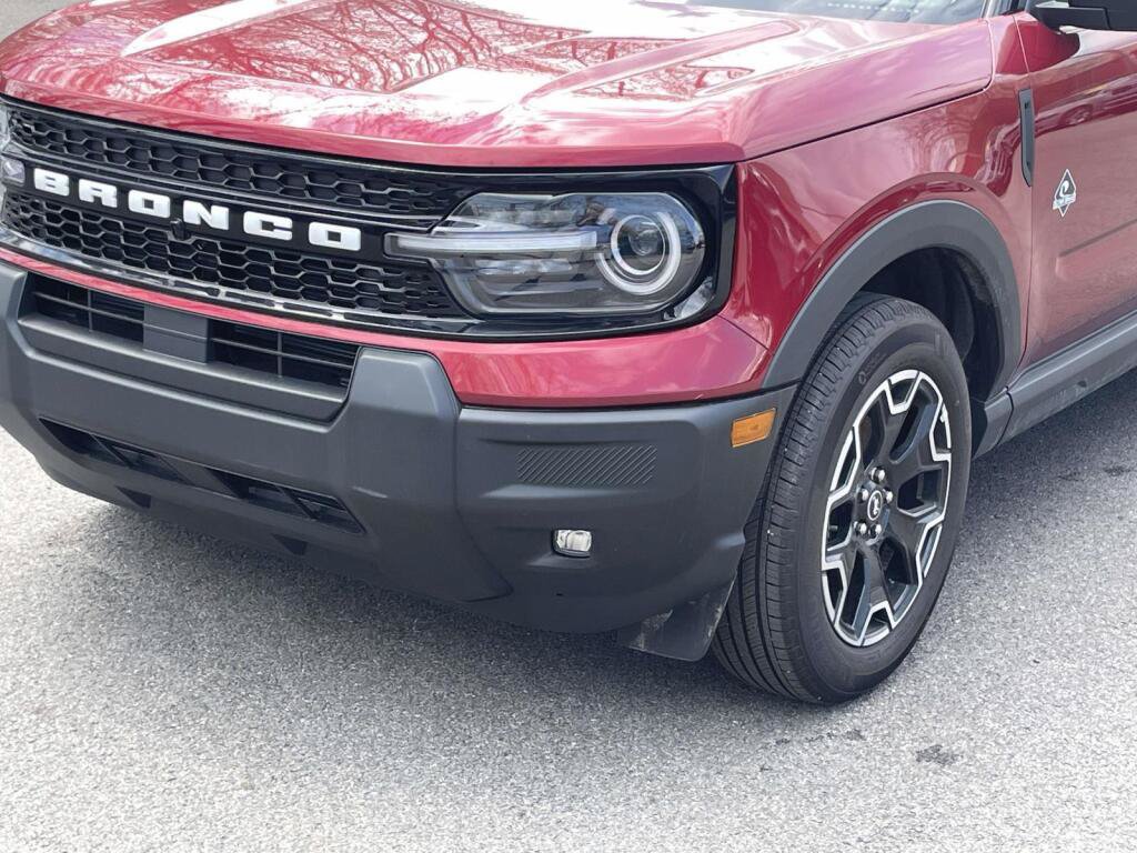 New 2025 Ford Bronco Sport Outer Banks AWD/4WD image 13