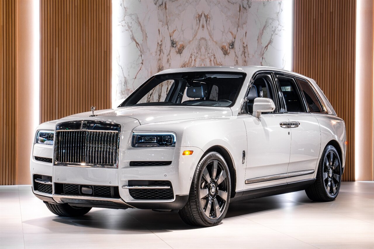 Used 2023 Rolls-Royce Cullinan image 2