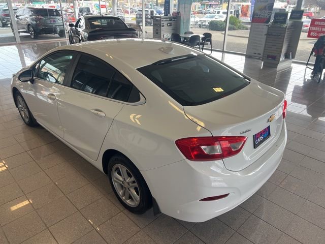 Used 2017 Chevrolet Cruze LT w/ Convenience Package image 8