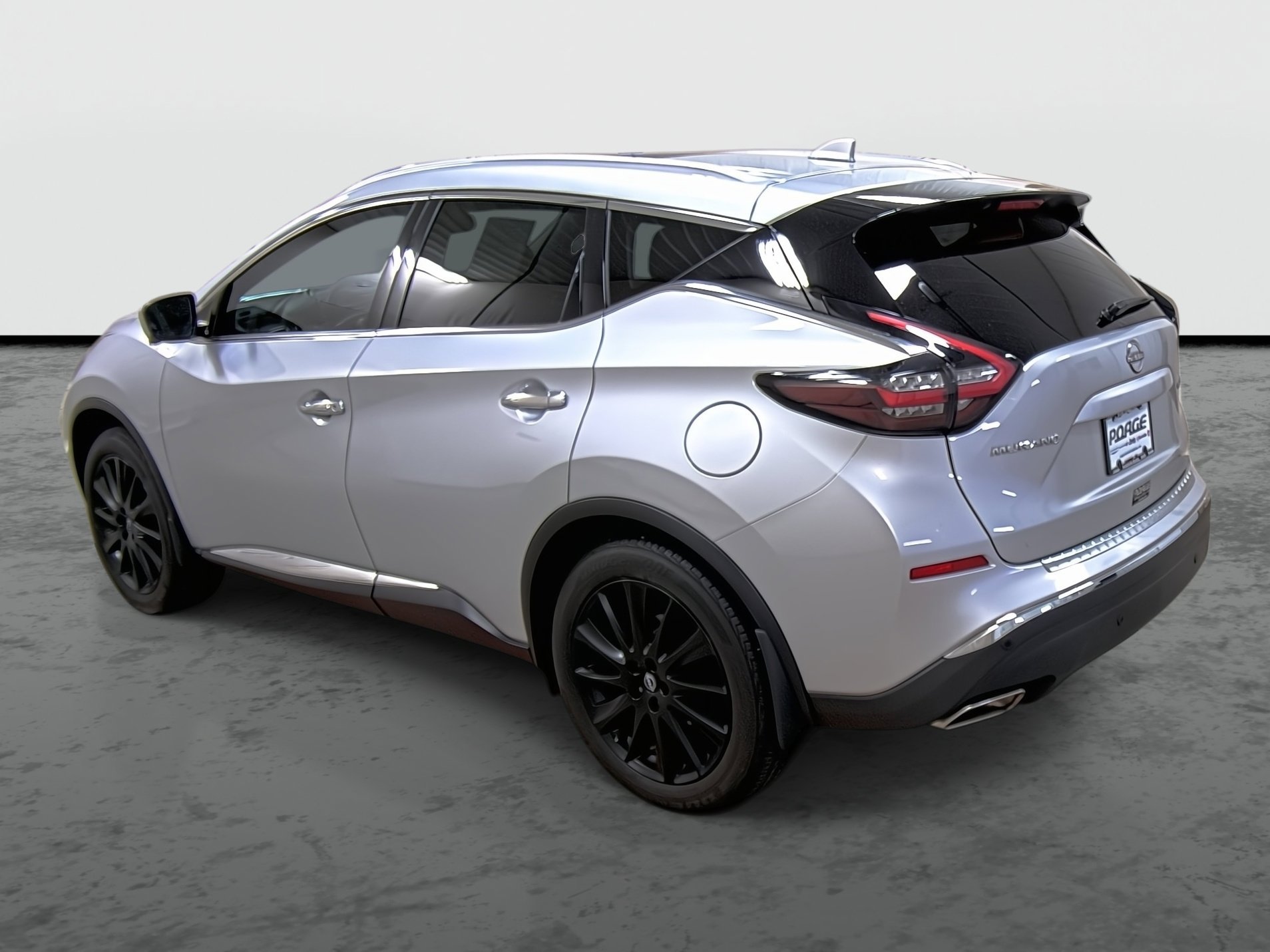 Used 2023 Nissan Murano Platinum w/ Cargo Package image 2