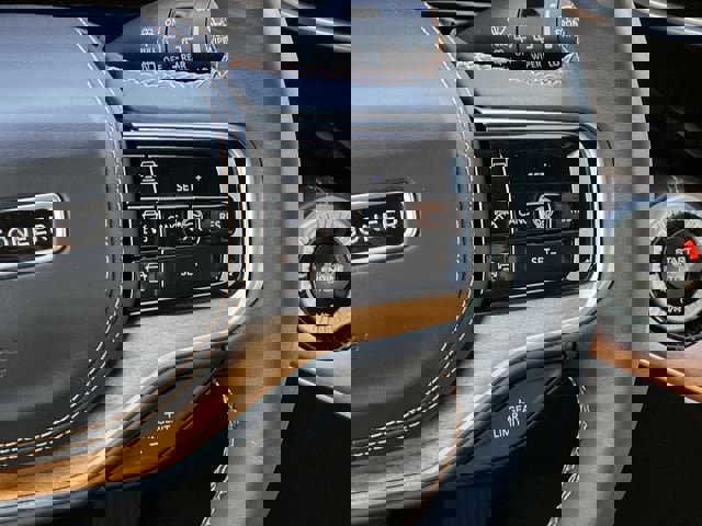 Used 2024 Jeep Grand Wagoneer Series III image 15