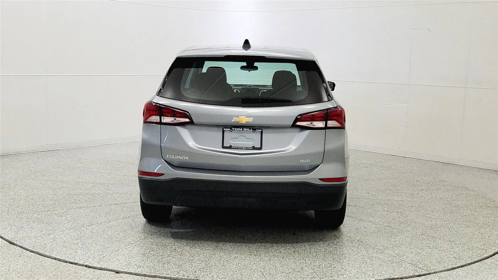 Used 2023 Chevrolet Equinox LS w/ Driver Confidence II Package AWD/4WD image 6