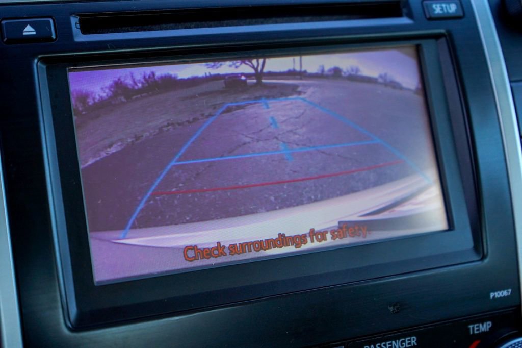 Used 2012 Toyota Camry XLE w/ Leather Pkg image 18