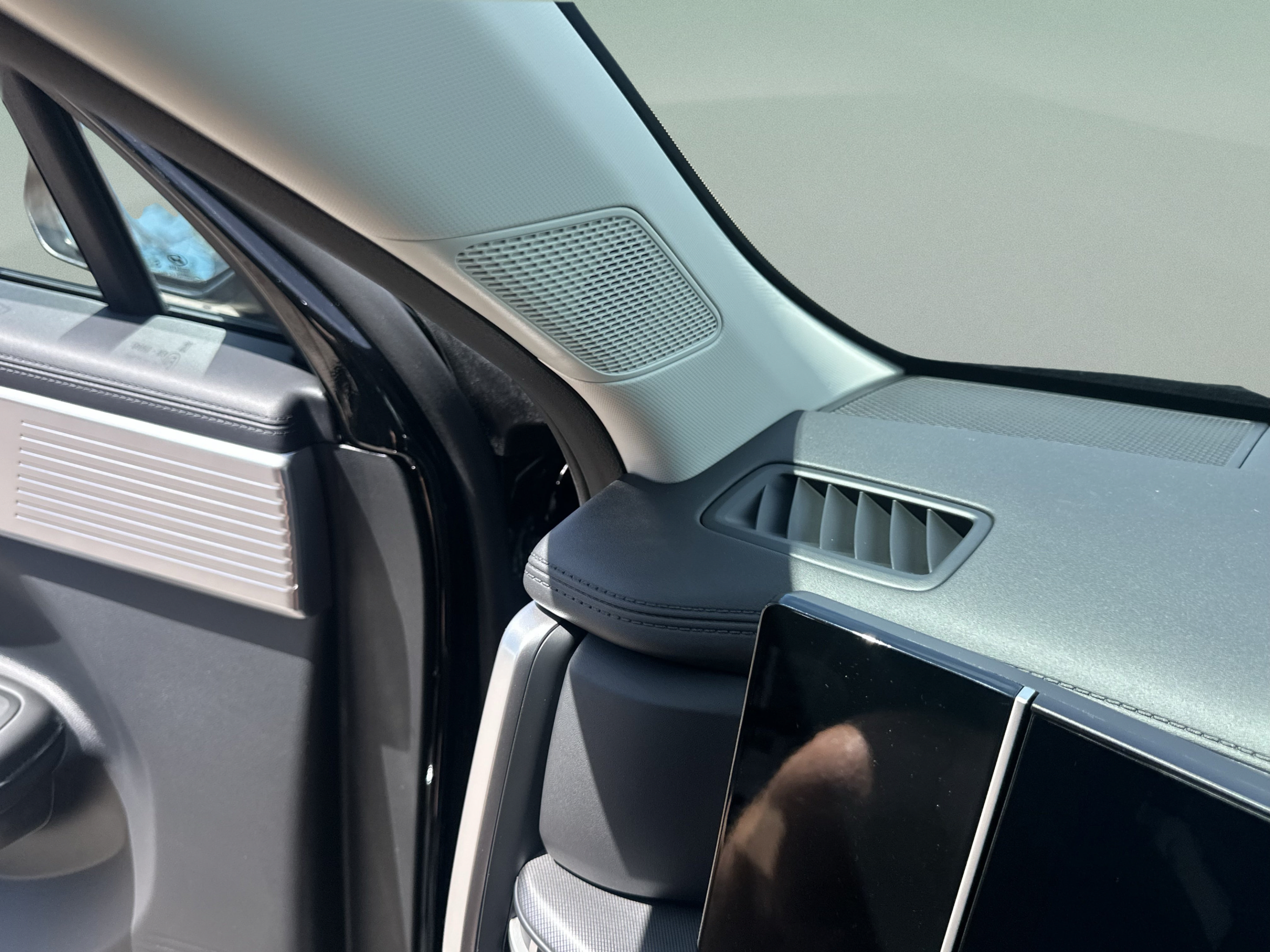New 2027 Hyundai Santa Fe SEL FWD image 31