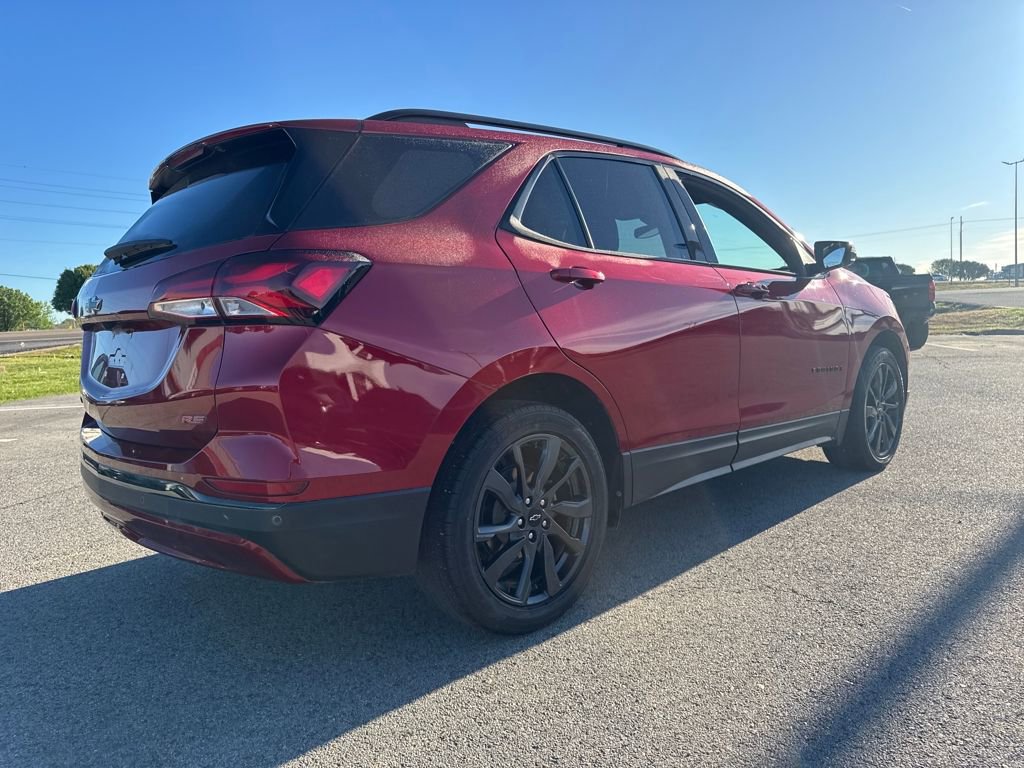 Used 2022 Chevrolet Equinox RS w/ RS Leather Package image 8
