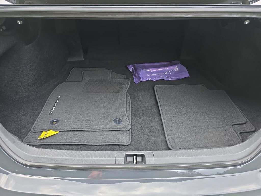 Used 2026 Toyota Camry LE FWD image 35