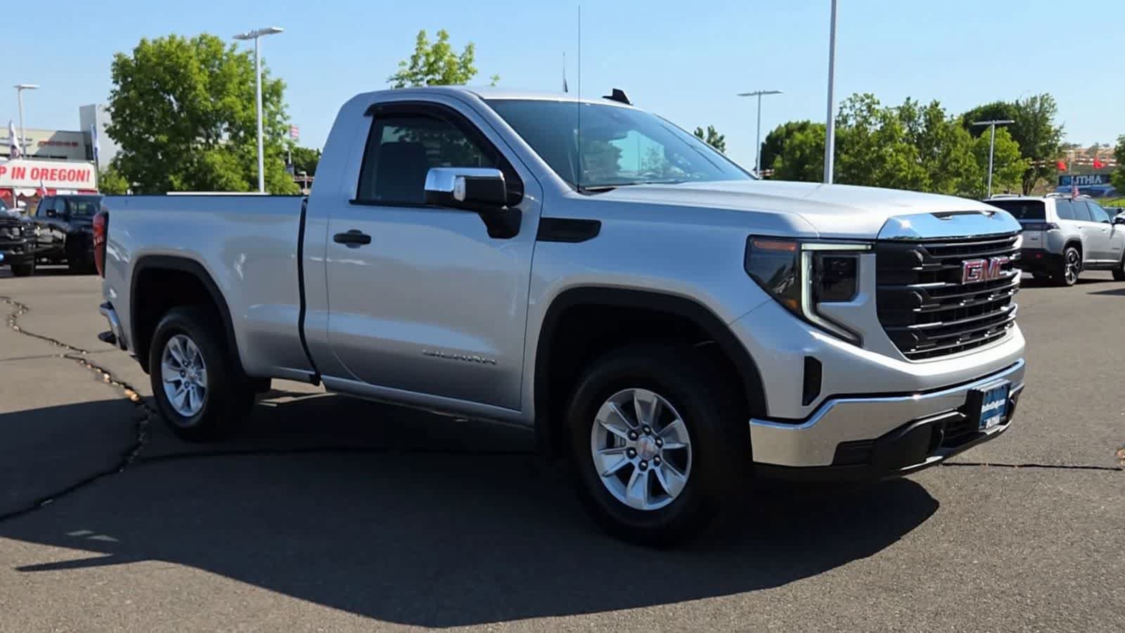 Used 2022 GMC Sierra 1500 Pro w/ Convenience Package AWD/4WD image 2