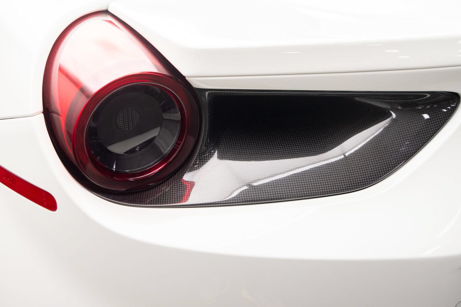 Used 2019 Ferrari 488 Spider RWD image 39