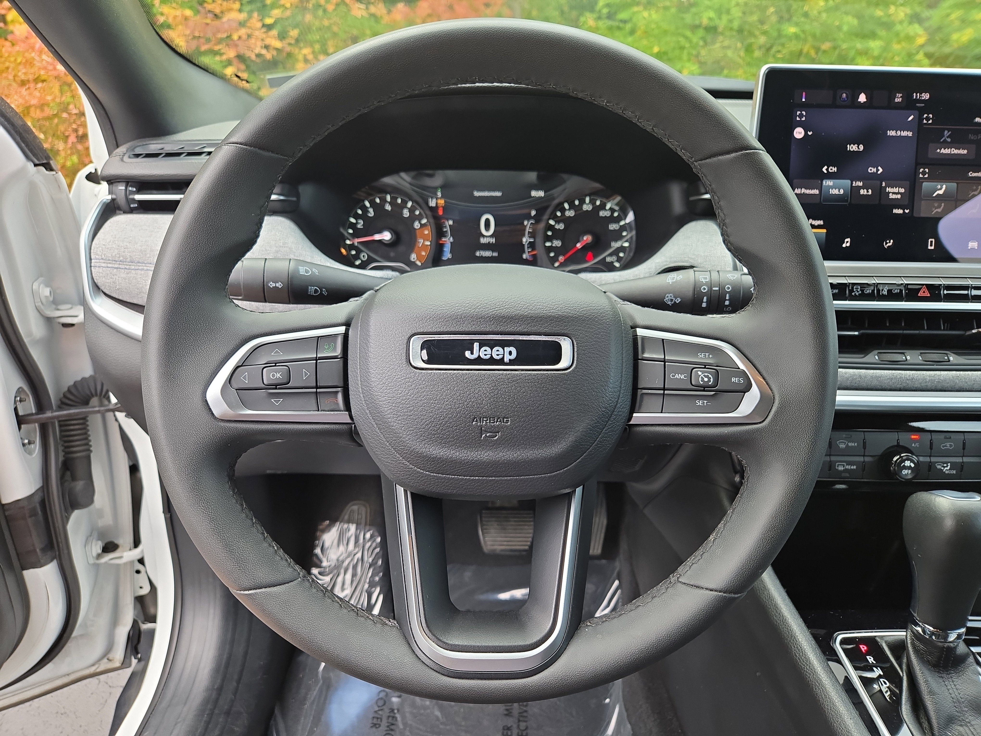 Used 2024 Jeep Compass Latitude image 15