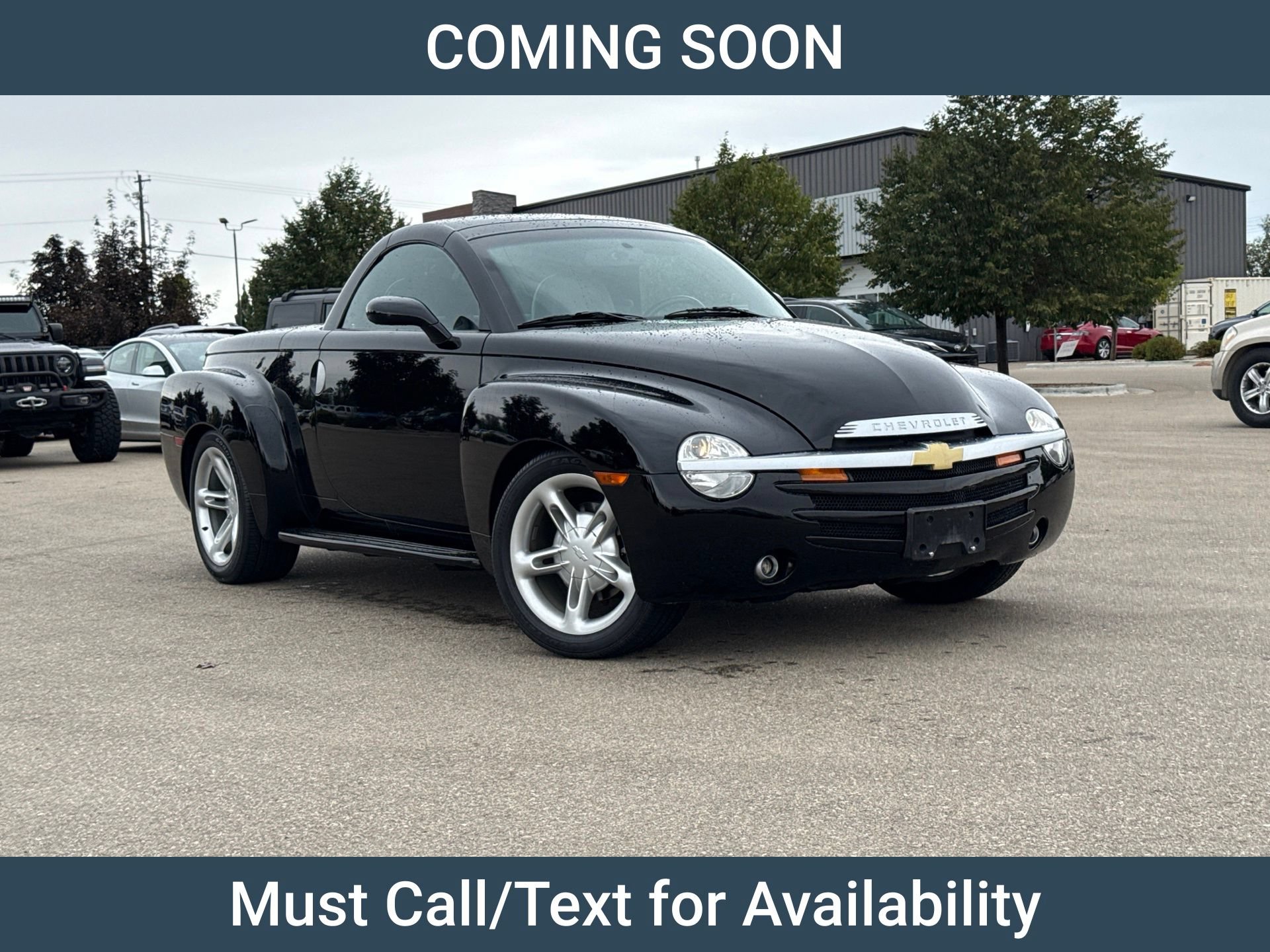 Used 2005 Chevrolet SSR w/ Preferred Equipment Group RWD image 1