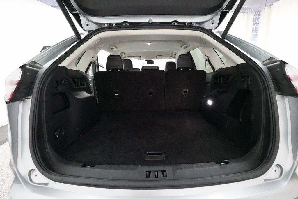 Used 2023 Ford Edge SEL w/ Convenience Package image 10