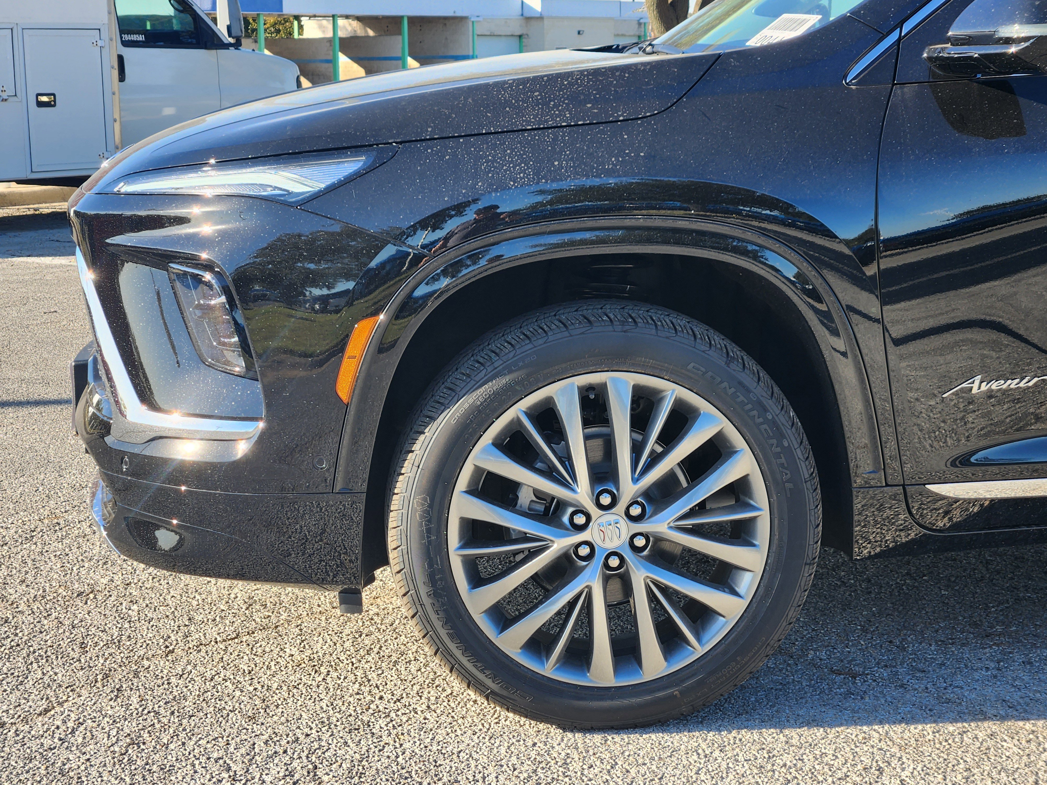 New 2026 Buick Enclave Avenir w/ Super Cruise Package image 5