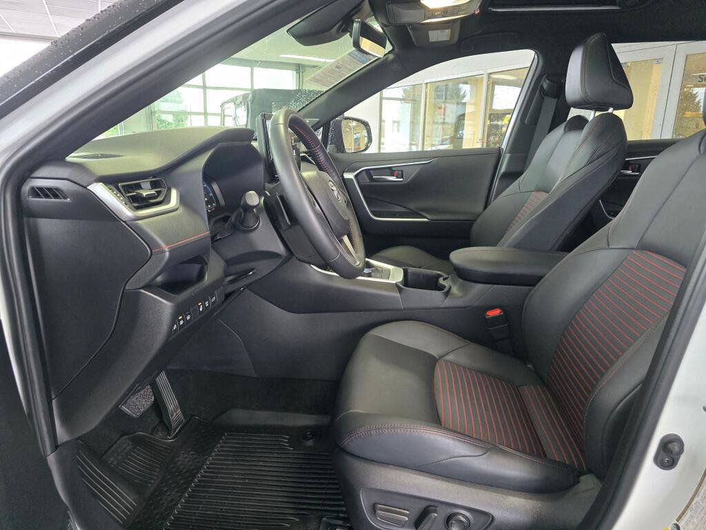 Used 2024 Toyota RAV4 XSE w/ Weather Package image 23