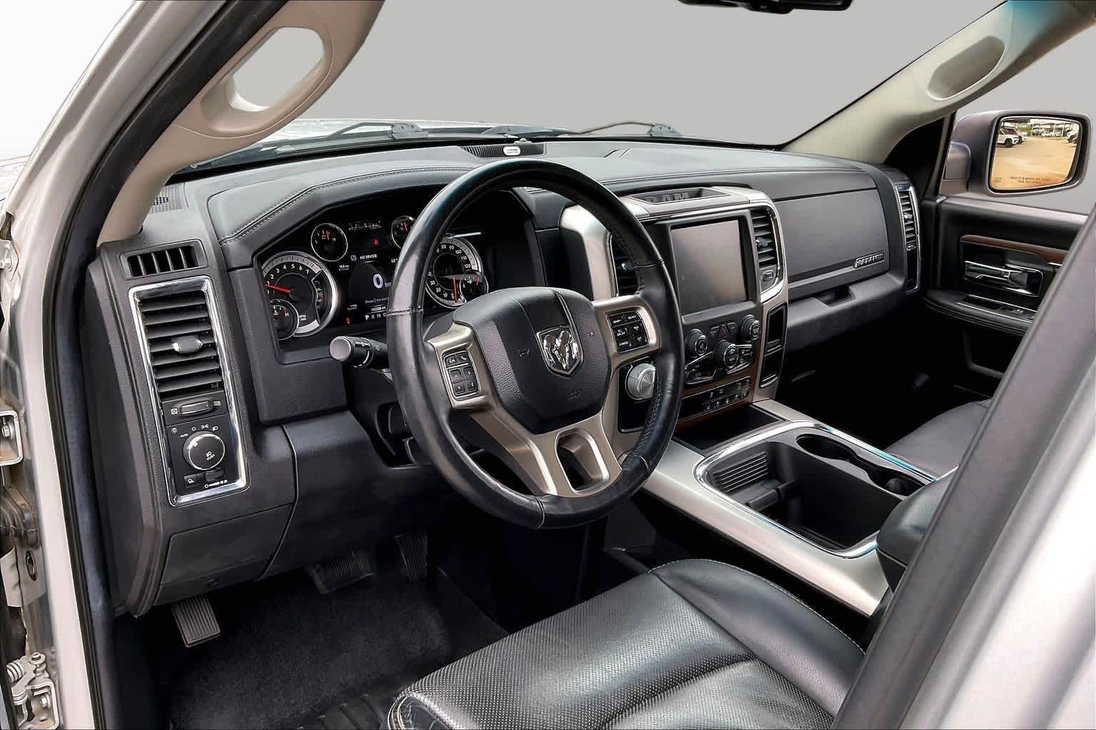 Used 2016 RAM 1500 Laramie w/ Convenience Group RWD image 17