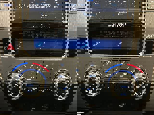 Used 2014 Toyota Tundra Limited w/ Limited Premium Package image 15