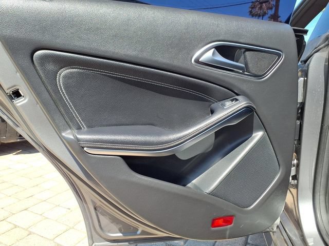 Used 2018 Mercedes-Benz CLA 250 4MATIC image 20