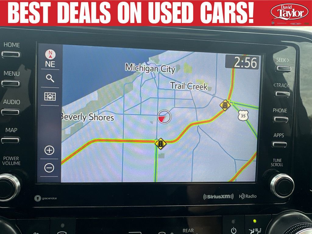Used 2021 Toyota Highlander XLE AWD/4WD image 17