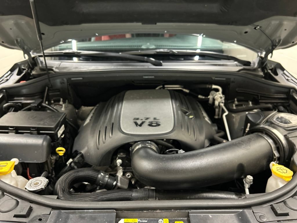 Used 2022 Dodge Durango R/T w/ Blacktop Package AWD/4WD image 18