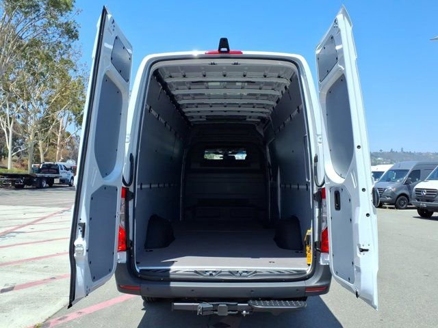 New 2026 Mercedes-Benz Sprinter 2500 image 21
