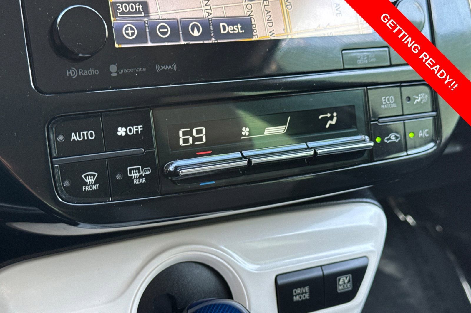 Used 2016 Toyota Prius Four image 21