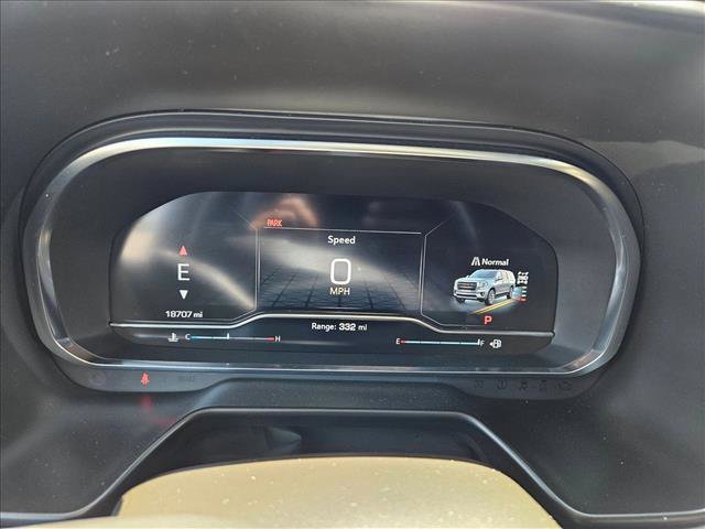 Used 2024 GMC Yukon AT4 w/ AT4 Premium Plus Package AWD/4WD image 11