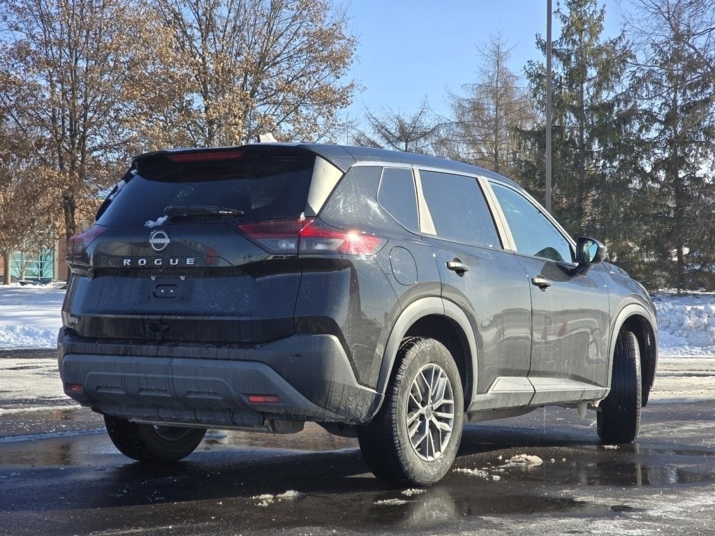 Used 2023 Nissan Rogue S image 13