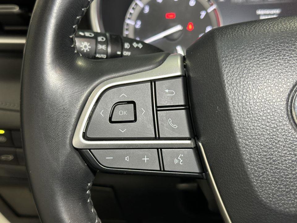 Certified 2022 Toyota Highlander XLE image 25