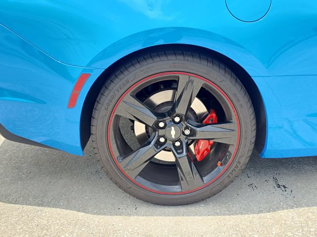 Used 2023 Chevrolet Camaro SS RWD image 5