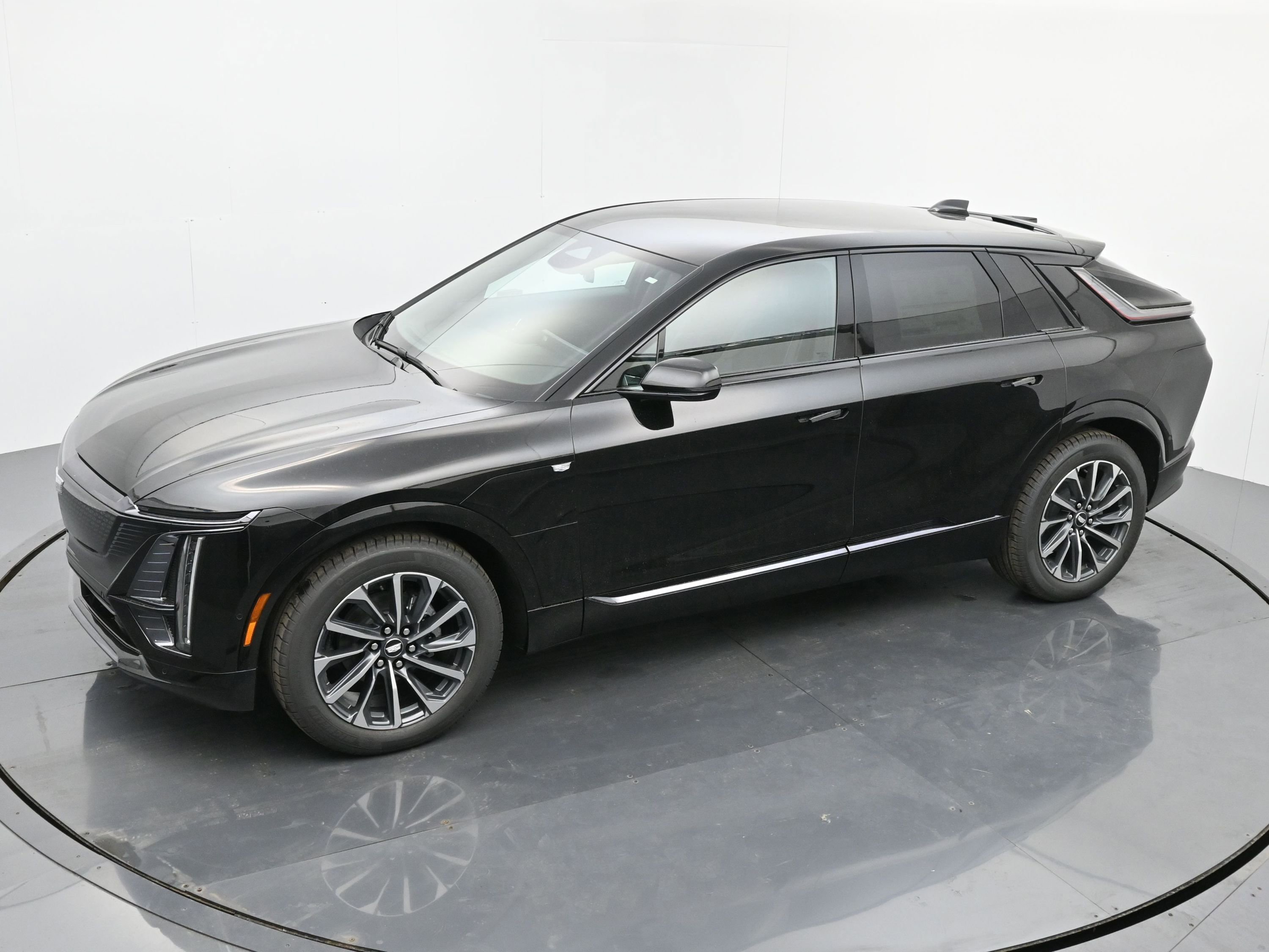 New 2025 Cadillac Lyriq Sport image 24