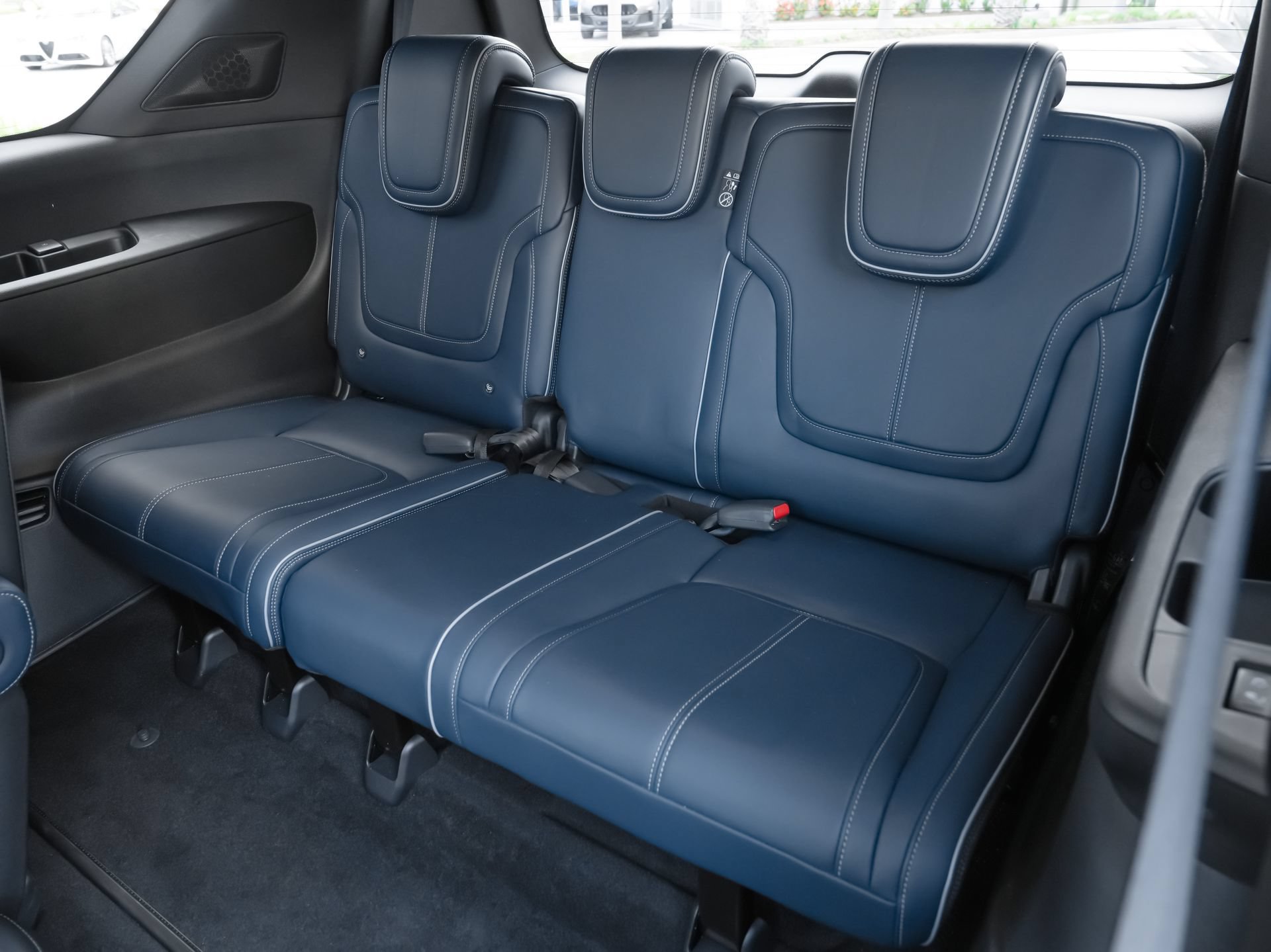 Certified 2026 INFINITI QX80 4WD w/ Sport Exterior Package image 43
