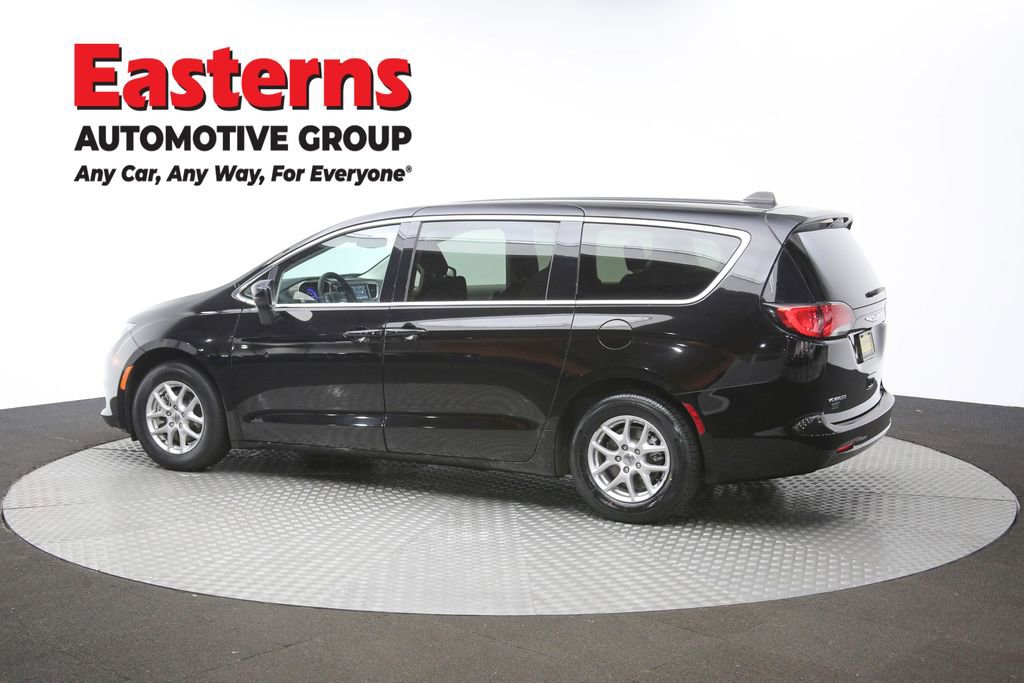 Used 2024 Chrysler Voyager LX image 60