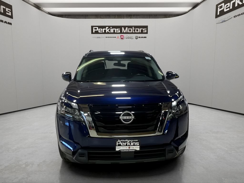 Used 2025 Nissan Pathfinder SV AWD/4WD image 8