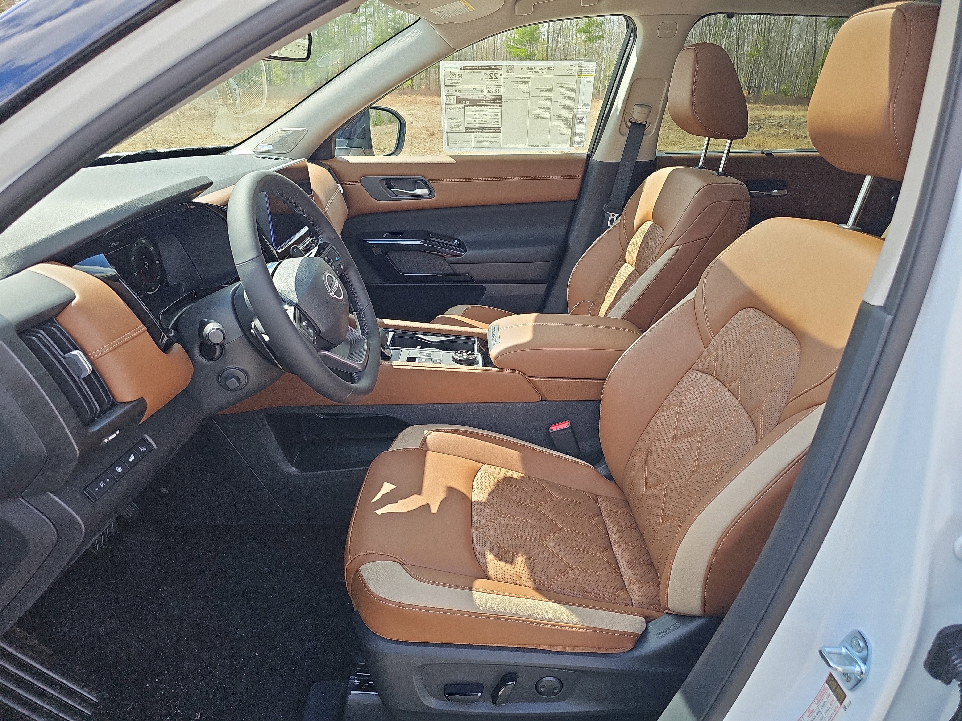 New 2026 Nissan Pathfinder Platinum w/ Cargo Package AWD/4WD image 4