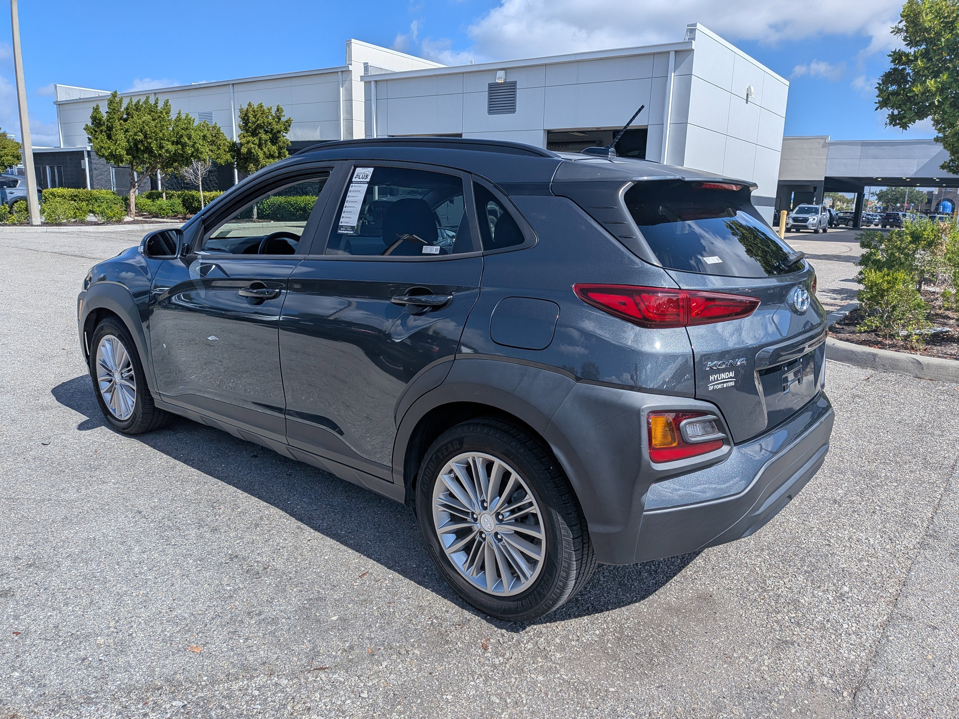 Used 2018 Hyundai Kona SEL w/ SEL Tech Package 02 FWD image 6