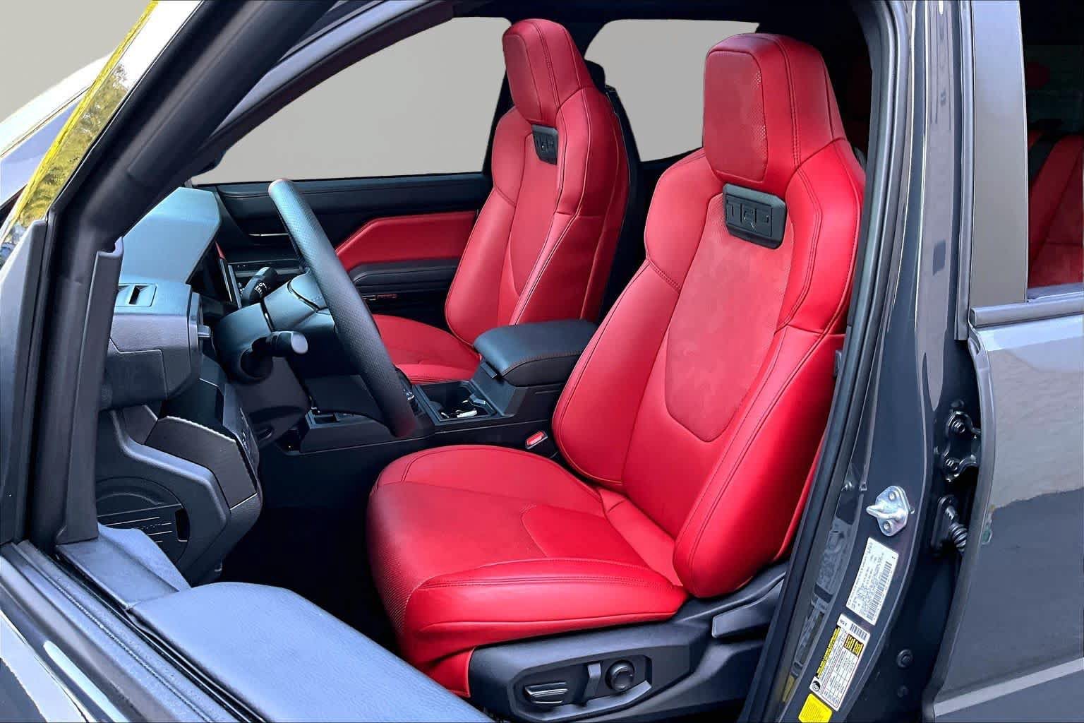 Certified 2025 Toyota Tacoma TRD Pro AWD/4WD image 8