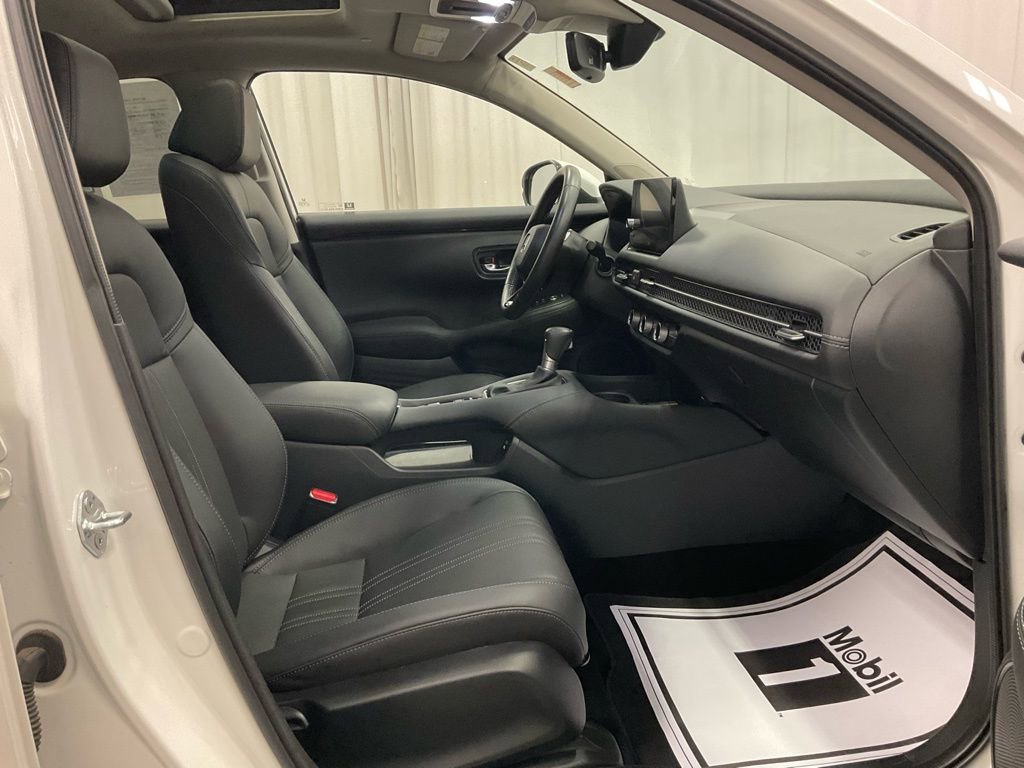 Used 2025 Honda HR-V EX-L image 31