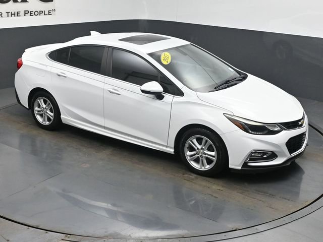 Used 2017 Chevrolet Cruze LT w/ Sun And Sound Package image 44