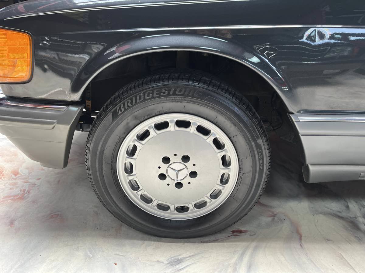 Used 1990 Mercedes-Benz 560 SEC image 17