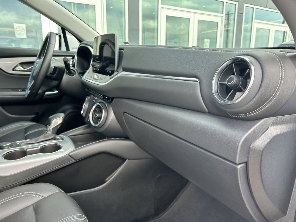 Used 2024 Chevrolet Blazer LT image 17
