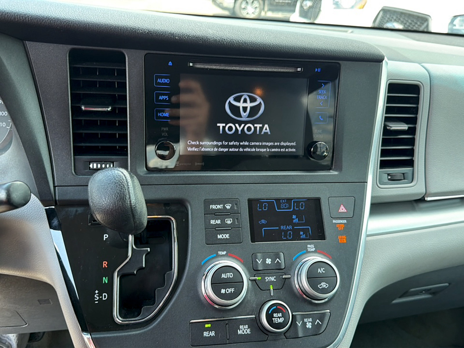 Used 2017 Toyota Sienna LE FWD image 14