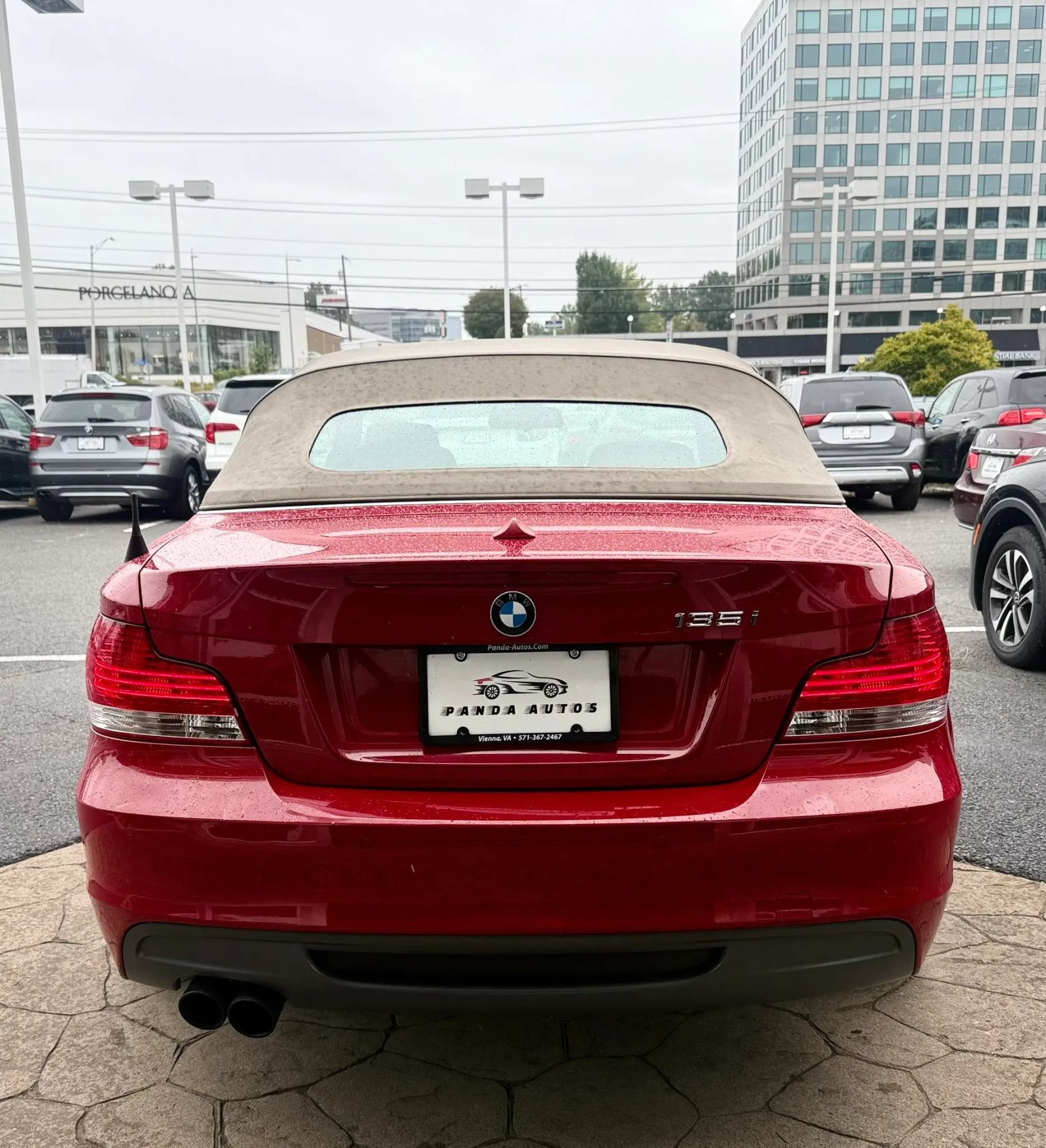 Used 2011 BMW 135i Convertible RWD image 6