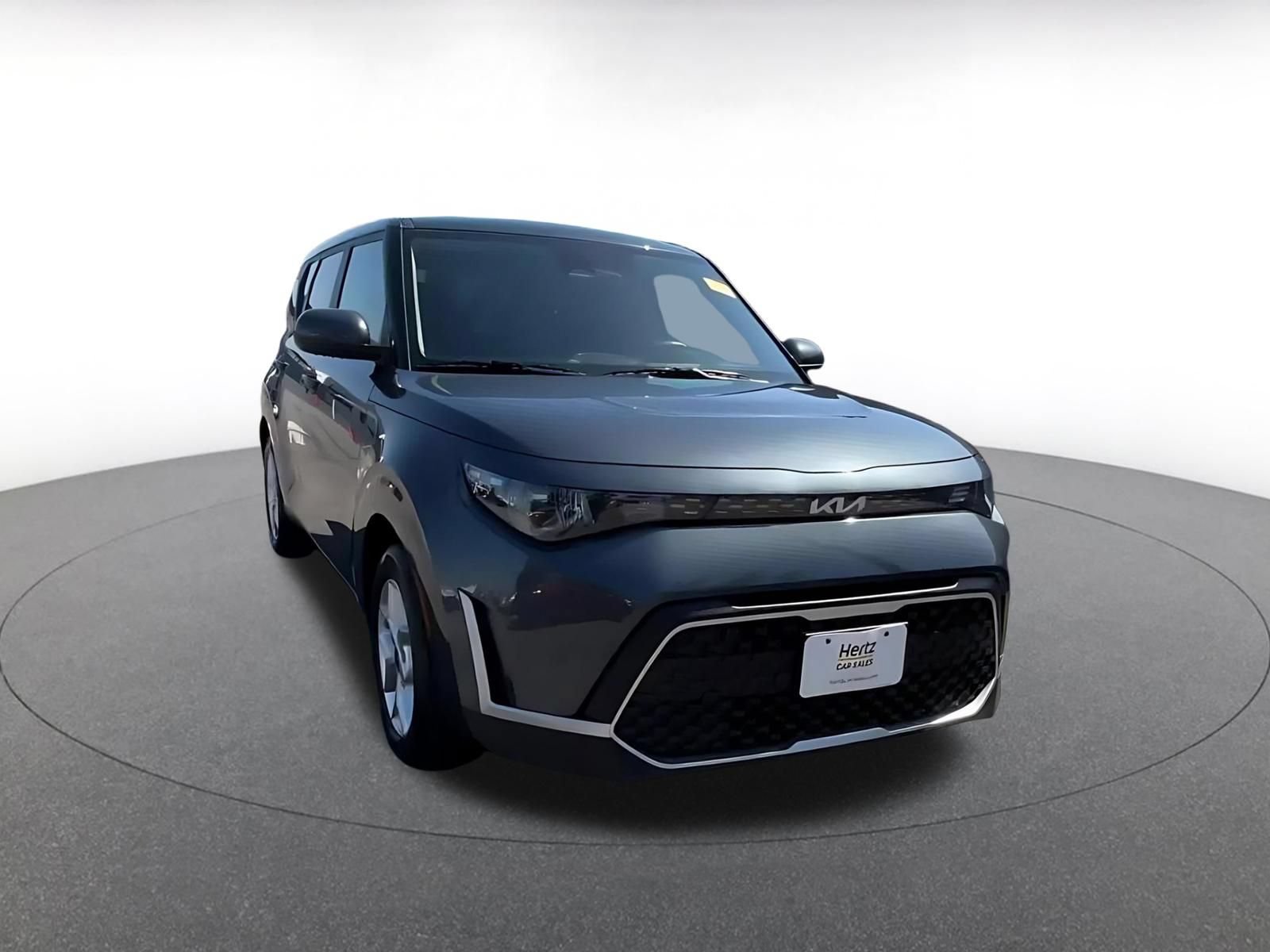 Used 2025 Kia Soul LX w/ LX Technology Package FWD image 3