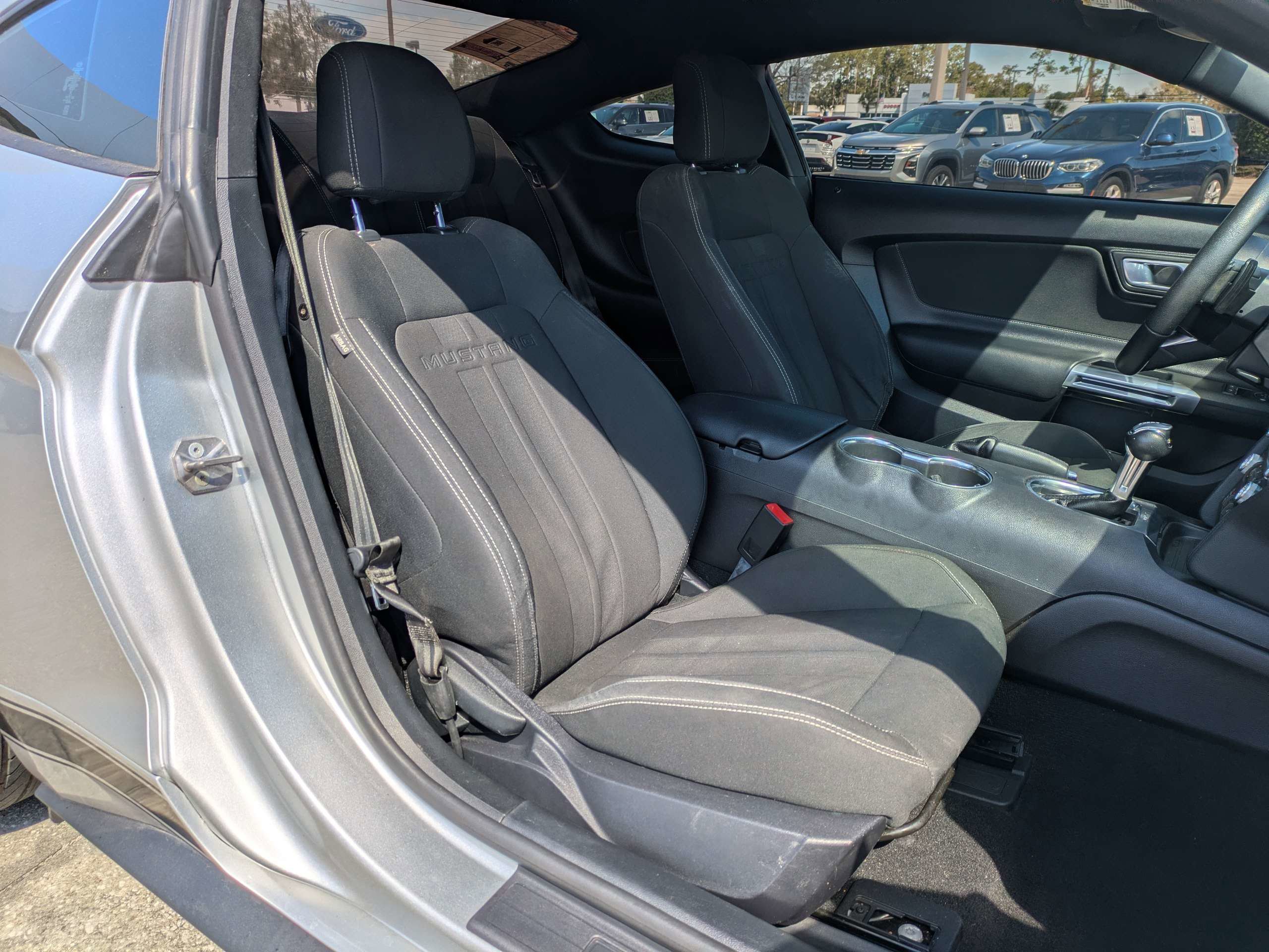 Used 2019 Ford Mustang EcoBoost image 14