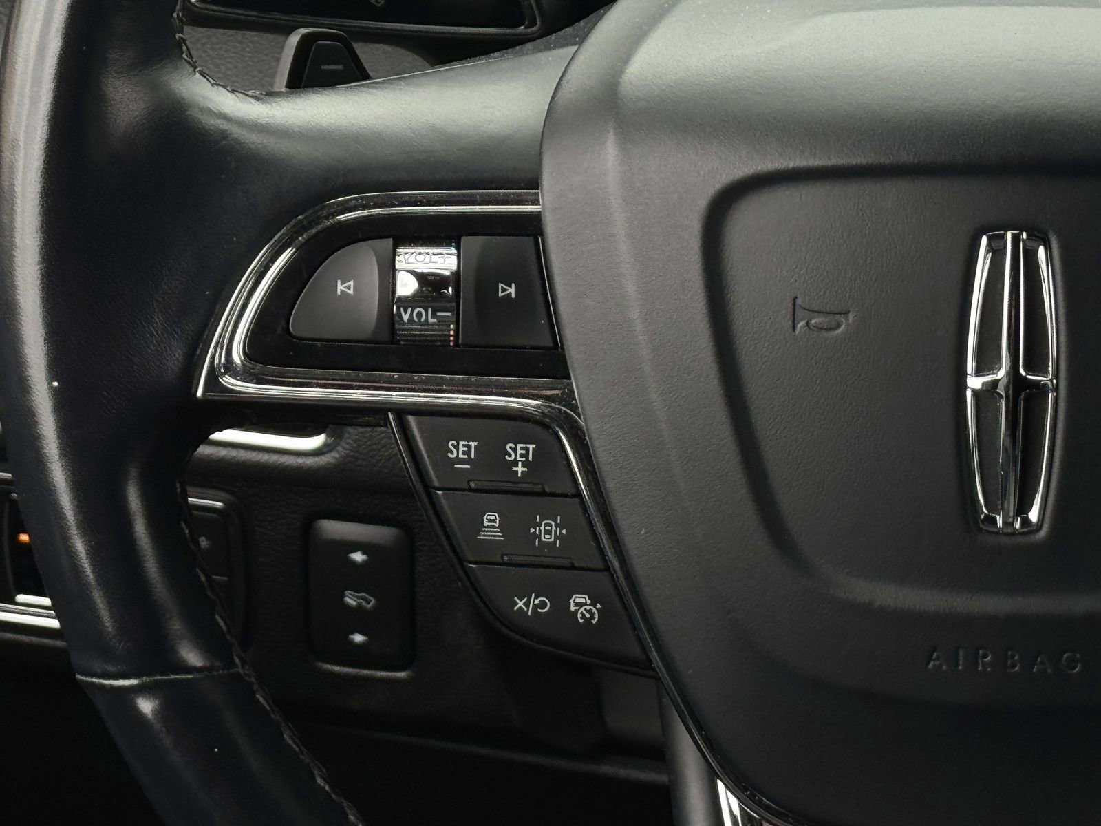 Used 2022 Lincoln Navigator L Reserve AWD/4WD image 15