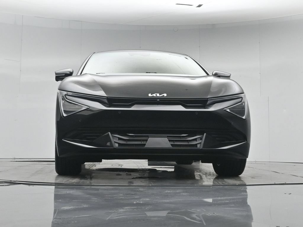 Used 2025 Kia EV6 Wind RWD image 47
