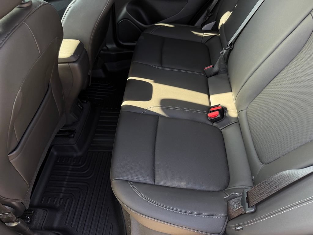 Used 2024 Buick Encore GX Sport Touring w/ Advanced Technology Package FWD image 12